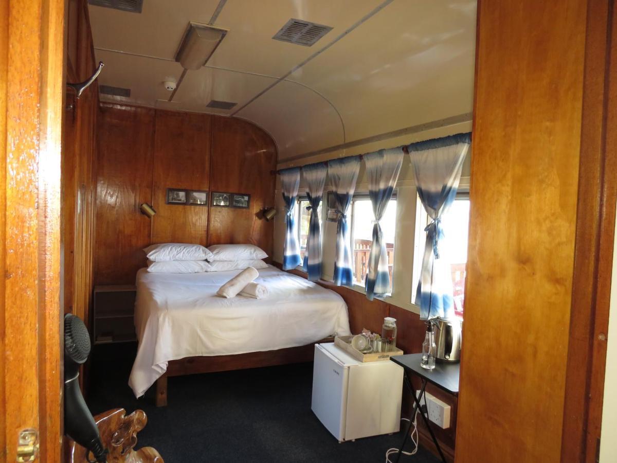 Santos Express Hostel มอสเซิลเบย์ ภายนอก รูปภาพ