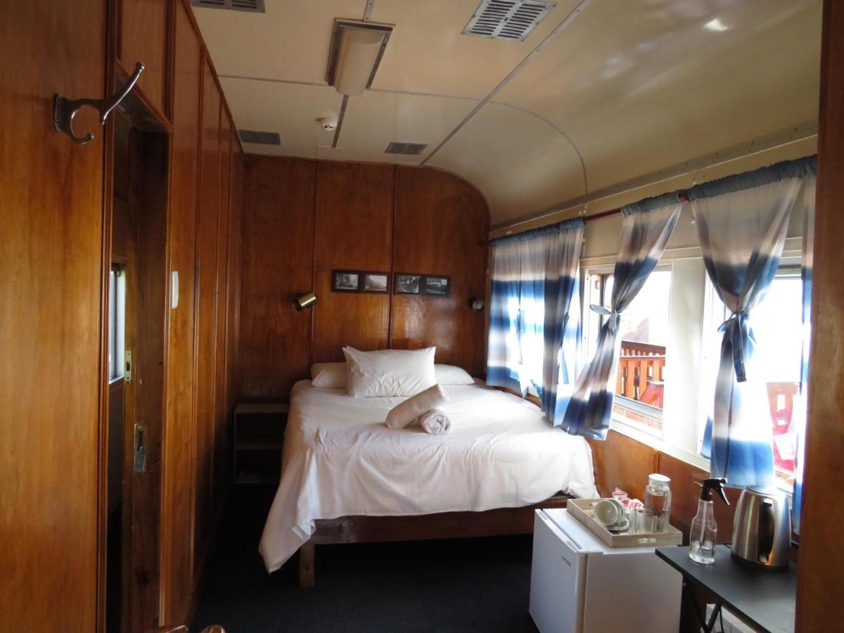 Santos Express Hostel มอสเซิลเบย์ ภายนอก รูปภาพ