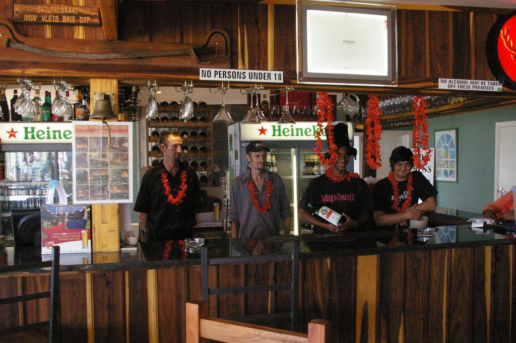 Santos Express Hostel มอสเซิลเบย์ ภายนอก รูปภาพ