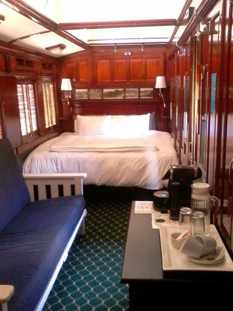 Santos Express Hostel มอสเซิลเบย์ ภายนอก รูปภาพ